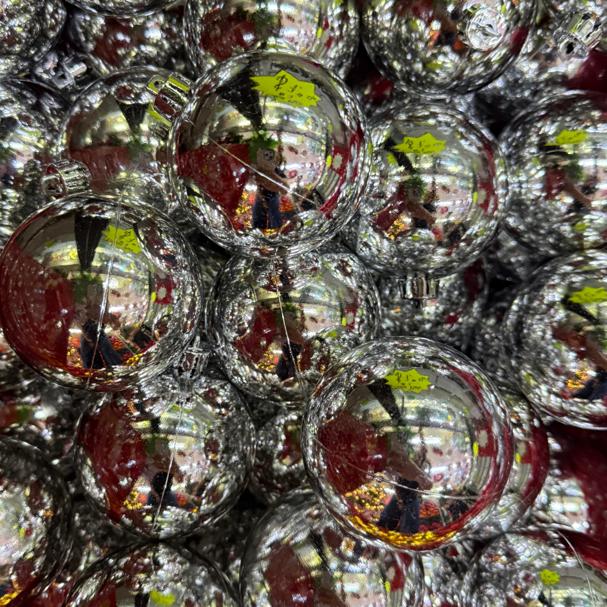 Esfera plata brillante